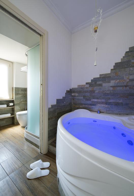 Suites Roma Tiburtina Economy Bagian luar foto